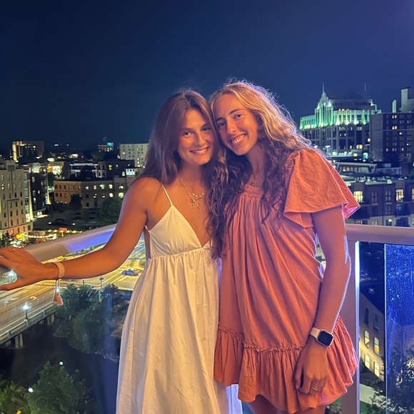 Meet your Posher, Natalia - Picture 7 of 8